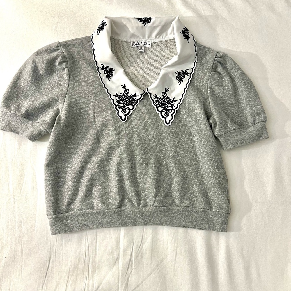 Gray Puff Sleeve Blouse with Embroidered Collar